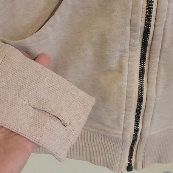 Lululemon Lavender Scuba ribbed Jacket Zip-Up Workout Hoodie, pockets,thumb hole - Picture 3 of 6